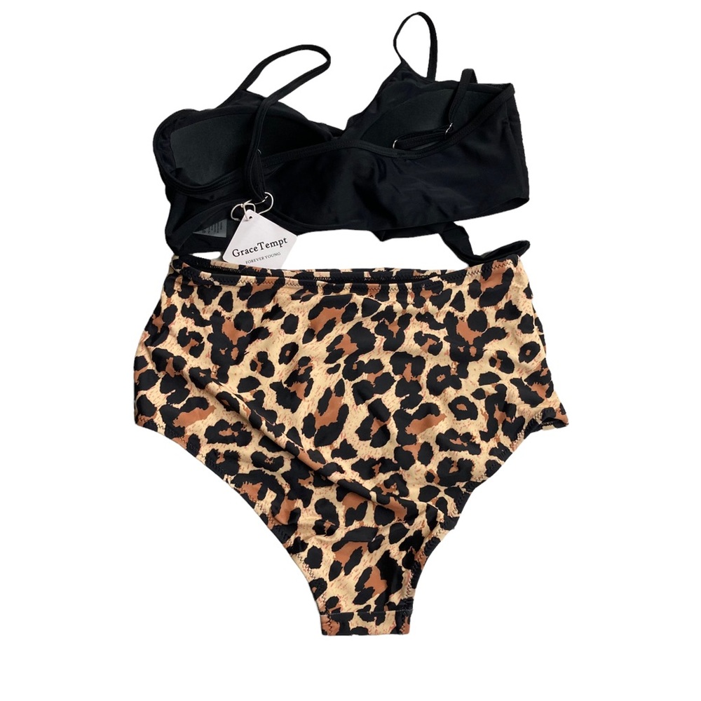 ❤️❤️SOLD ❤️❤️GRACE TEMPT Cheeky Black & Leopard Print 2 Piece Swim Suit Size Lar - Picture 2 of 9